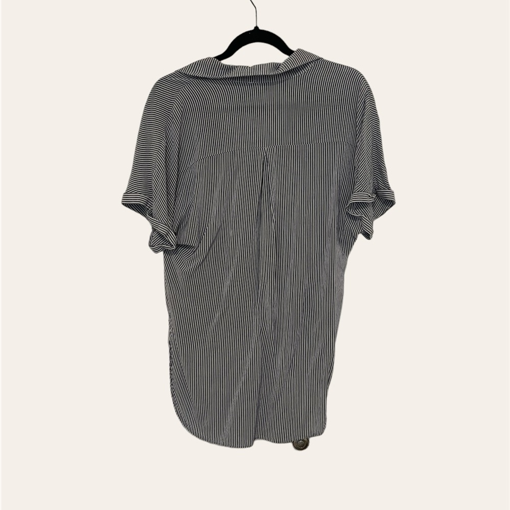 Bcbgeneration Button Top - image 4